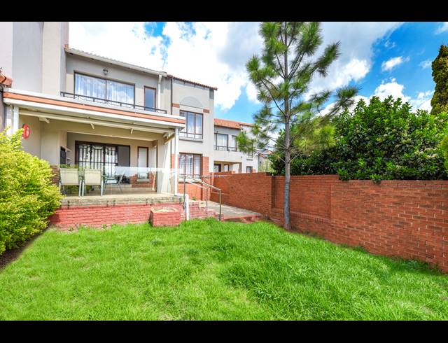 3 BEDROOM DUPLEX FOR SALE IN RIETVLEI RIDGE COUNTRY ESTATE